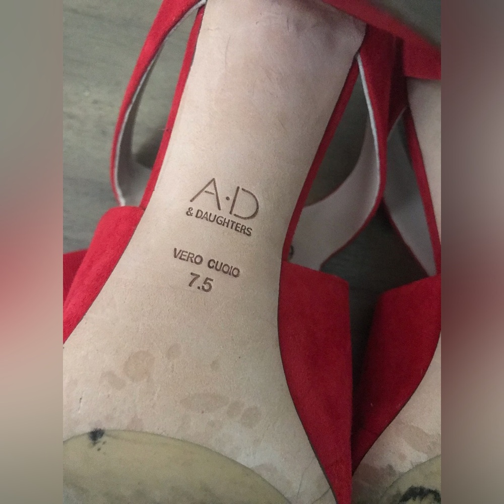 AD & Daughters Red Suede Bow Block Heel Sandals 7.5 - Picture 6 of 6